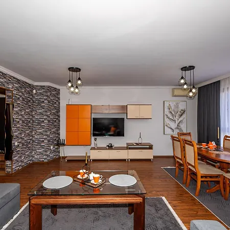 Διαμέρισμα Family Panovi Free 2 Parking Spaces *