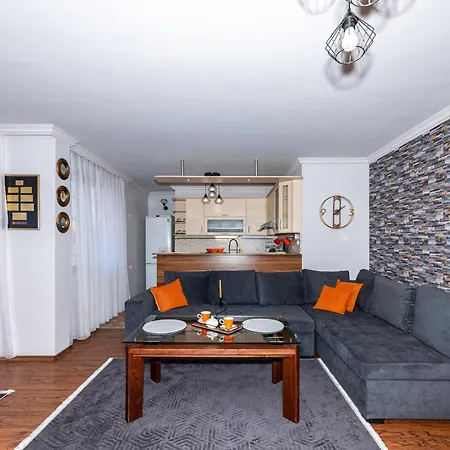 Family Panovi Free 2 Parking Spaces *