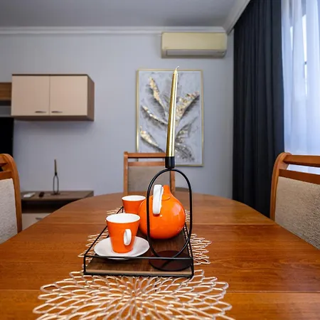 Family Panovi Free 2 Parking Spaces