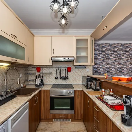 Family Panovi Free 2 Parking Spaces *